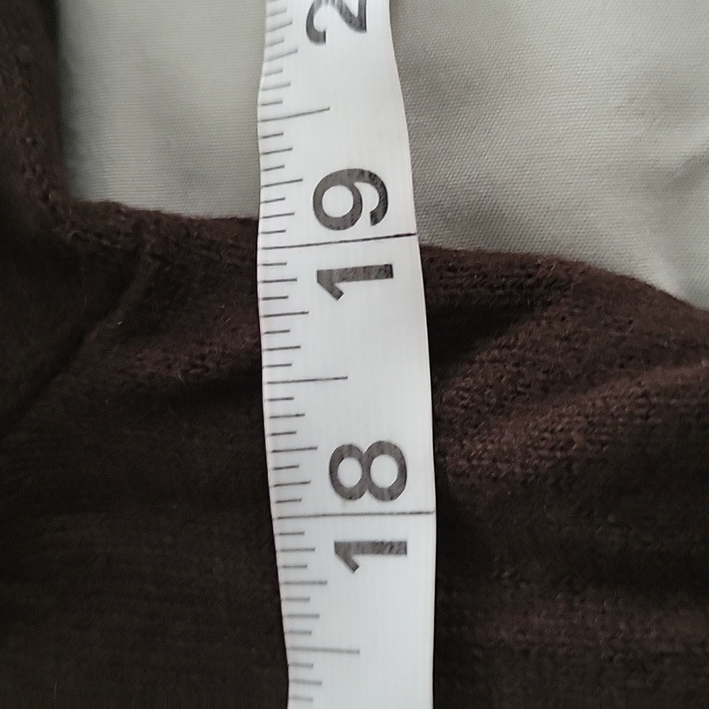 Jones New York Sport V Neck Lightweight Sweater - Picture 11 of 12
